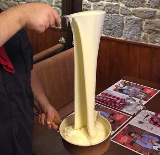 Aligot Tirado con pasión por el Chef